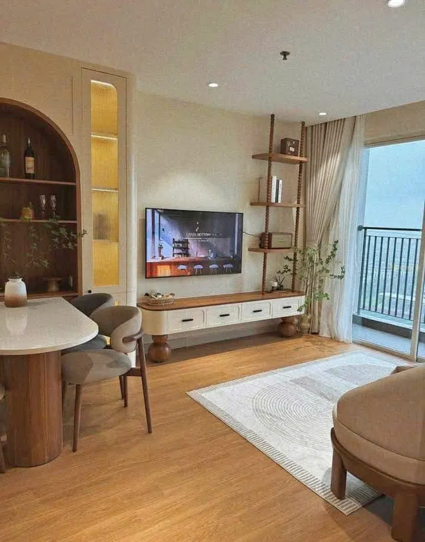 Nguyễn bỉnh khiêm - ch chuẩn 51m2/2 tỷ 3 hoàn thiện -shr , tầng cao view hồ bơi