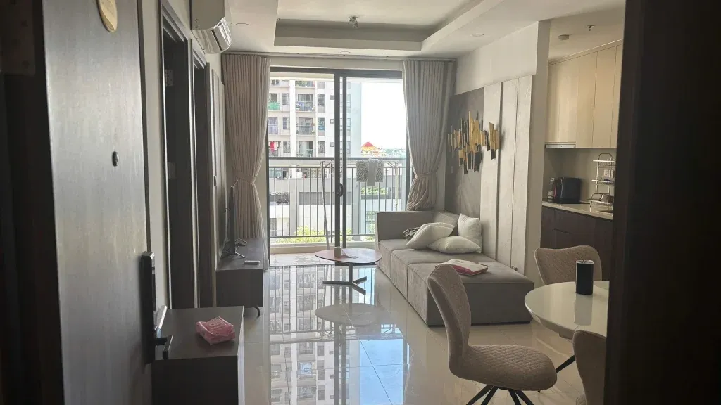 Cho thuê chcc đầy đủ nội thất q.7 boulevard, view hồ bơi, siêu tiện nghi