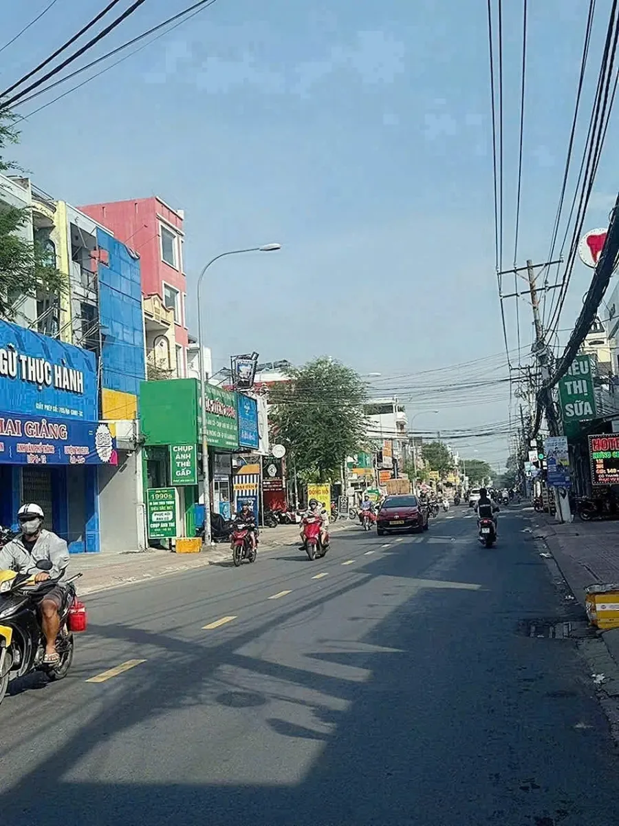 Nhà mặt tiền 7mx30m cho thuê kinh doanh buôn bán tân chánh hiệp q12