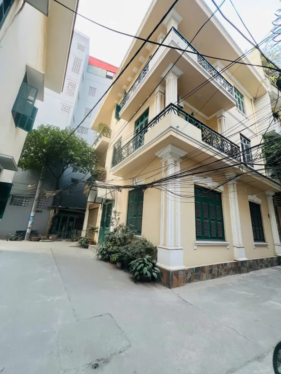 Mới nguyễn hoàng, mỹ đình, căn góc 55m2 x 4t, mt 5,5m, gara oto, giá 15tỷ