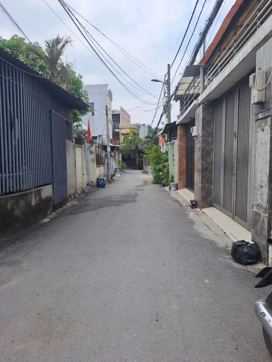 Cho thuê nhà riêng đường số 7, p.linh tây 130m², 3pn, sân vườn 9tr/tháng
