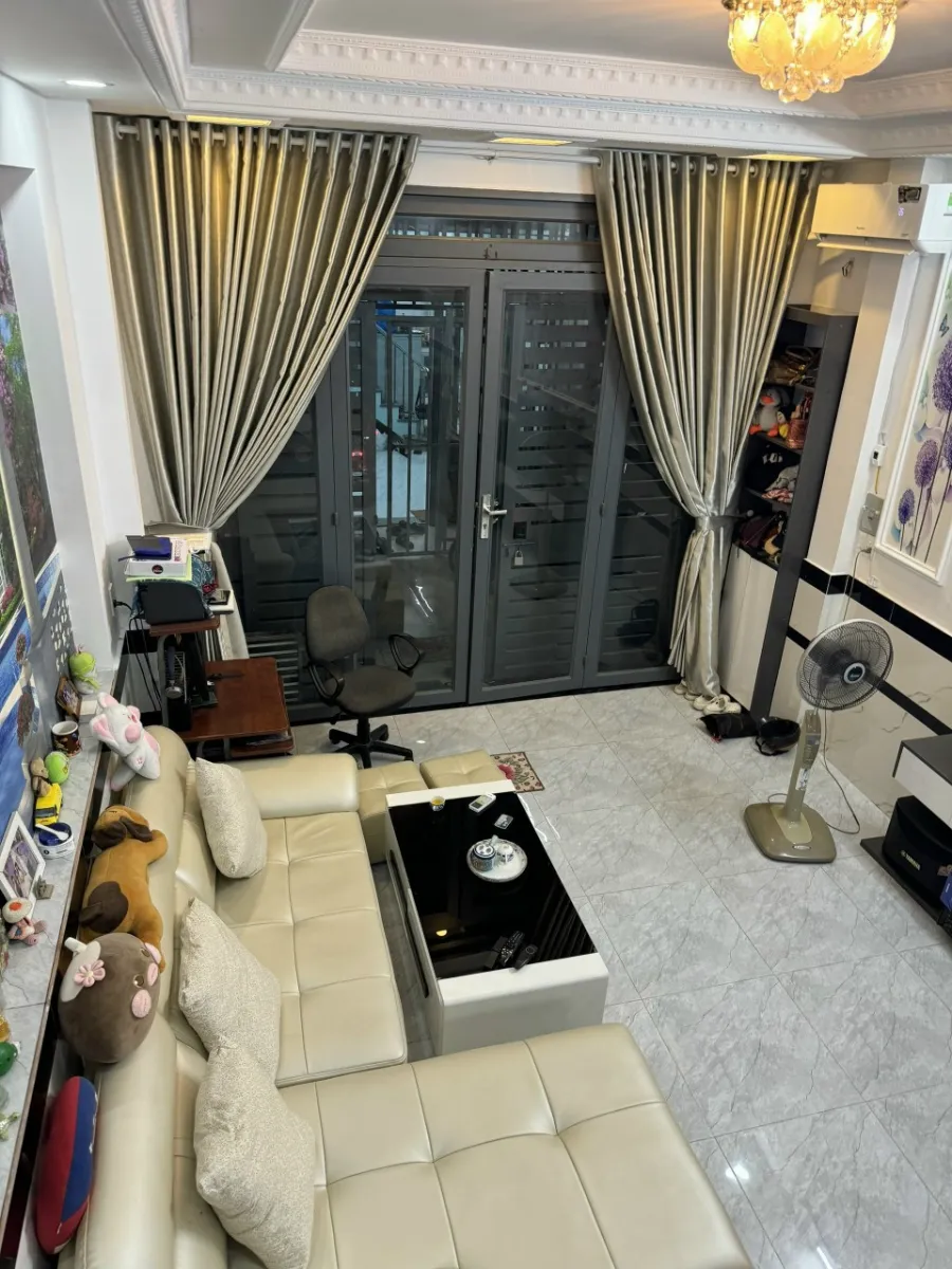 Nhà cho thuê nguyên căn xinh xinh ở gia đình lê văn khương q12
