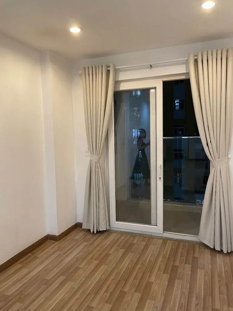 Bán căn hộ Diamond Riverside Quận 8, 72m2 2PN, view đẹp nhà sạch sẽ, giá chỉ 3 tỷ có nội thất