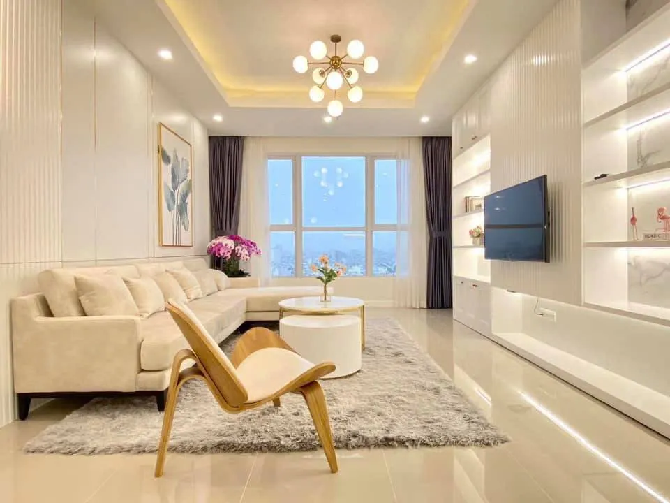 Bán căn hộ The Prince Residence, Nguyễn Văn Trỗi, siêu rộng 150m2, sổ hồng, giá tốt