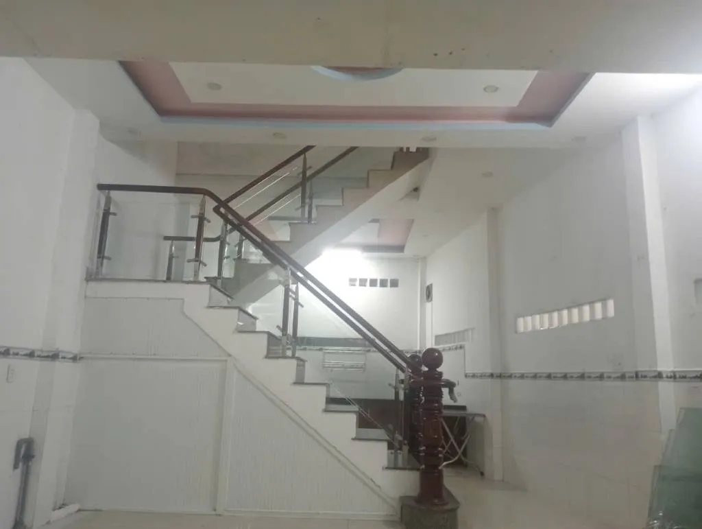 Cho thuê nhà MT Nguyễn Tri Phương, Dĩ An, diện tích 200m2, nguyên căn, giá 12 triệu