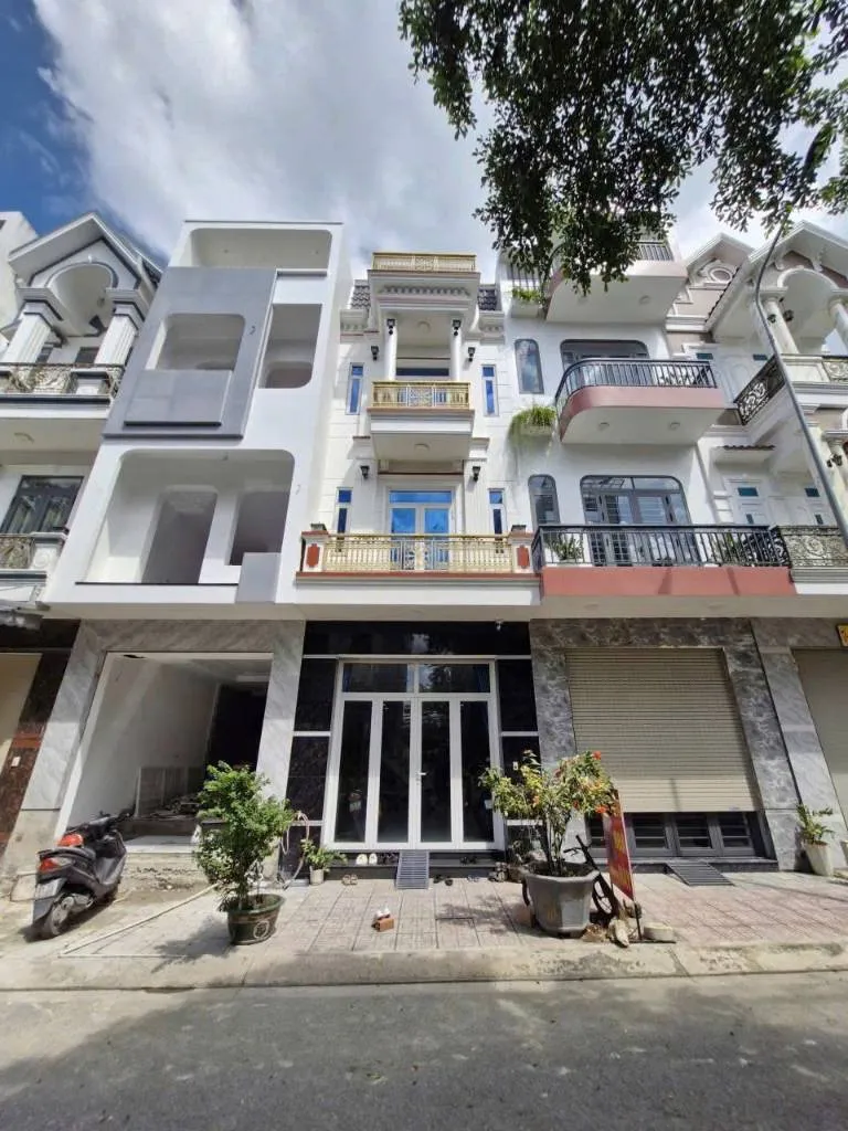CHO THUÊ NHÀ BÌNH CHUẨN, THUẬN AN, 2 LẦU 1 TRỆT, 4PN, CÓ NỘI THẤT, GIÁ CHỈ 10TR/THÁNG