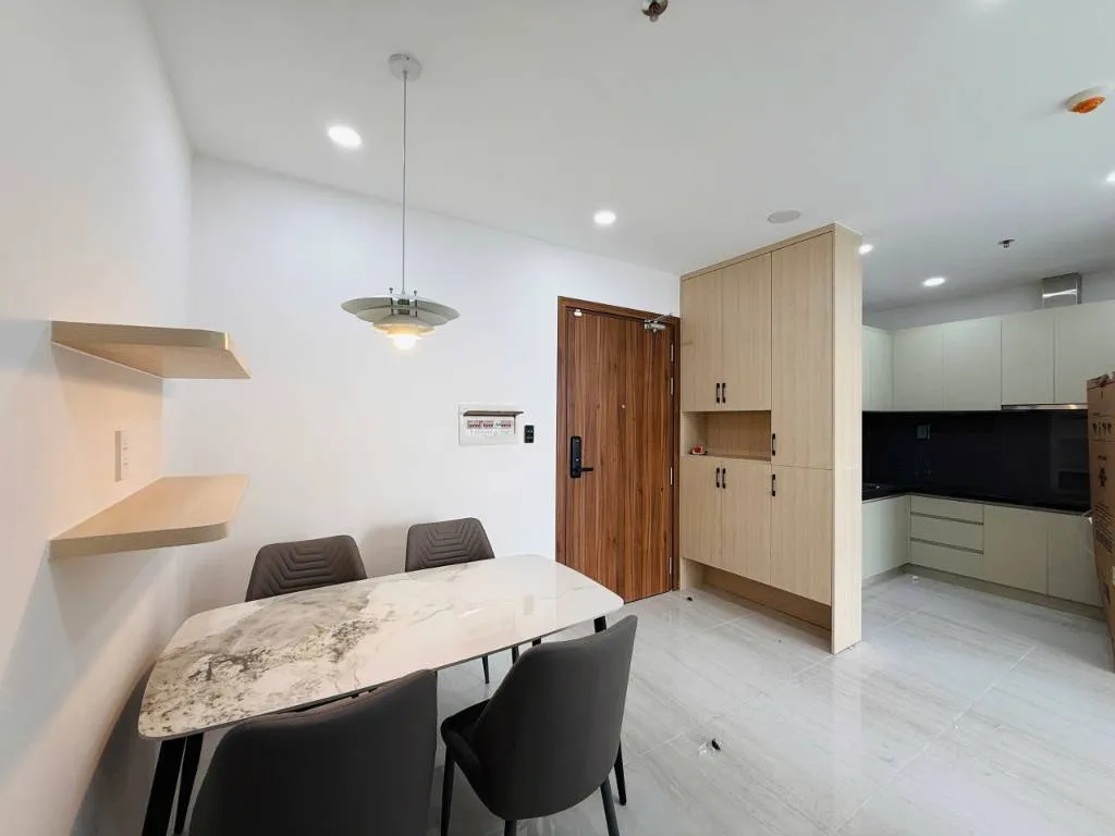 Cho thuê căn 2Pn hướng Tây tầng 40 view becamex, sông Sài Gòn dự án Happy One Central giá 11 triệu