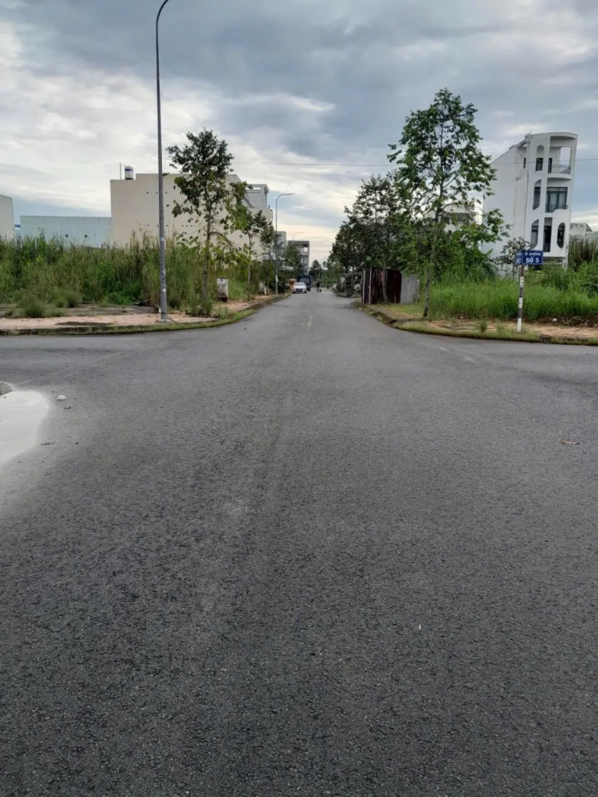 Bán đất thổ cư KDC Hồng Phát, 162m, tách làm 2 nền, giá đầu tư thương lượng